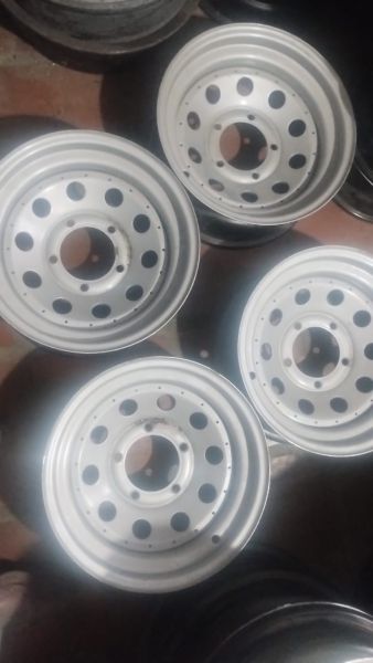 Rodas. Aro 15 F.1000  2400 jogo