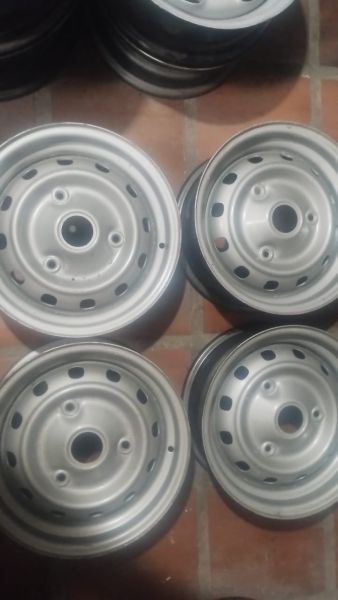 Roda Aro 14 Corcel 1400 Jogo